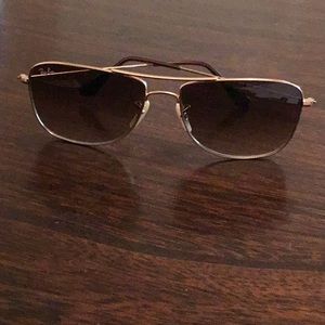 RayBan women’s sunglasses w/ case & cleaning cloth